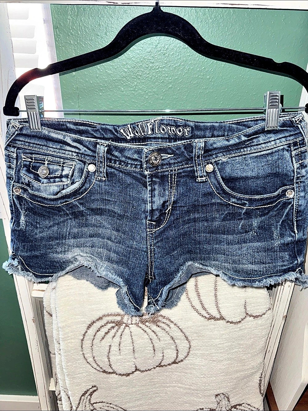 Wallflower Women's Distressed Denim Jean Shorts in blue